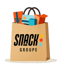 Logo de Snack Groupe avec le nom en doré et "GROUPE" en blanc sur fond gris clair, illustrant l'identité visuelle de l'entreprise.