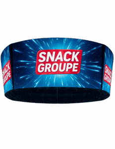 Logo de Snack Groupe surmonté d'un ballon de basket avec un bouton de lecture, accompagné du texte "SPORT & ENTERTAINMENT", symbolisant la création de contenu vidéo et le marketing pour l'industrie du sport et du divertissement.